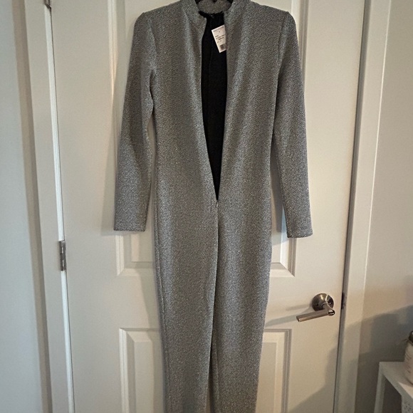 LOVE 83 • Silver Shiny Sleek Jumpsuit • Medium • - Picture 2 of 10